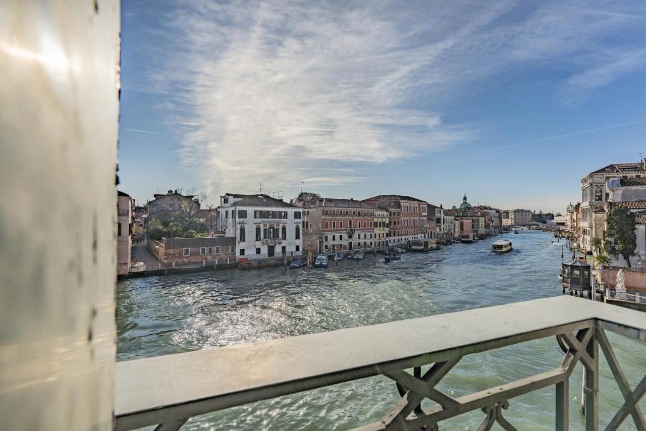 Ca' Degli Specchi Grand Canal Венеция Экстерьер фото